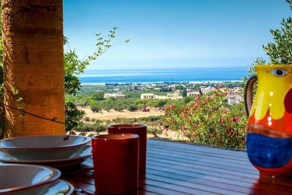 Poggio Di Mare Bed & Breakfast Castelluzzo Exterior photo